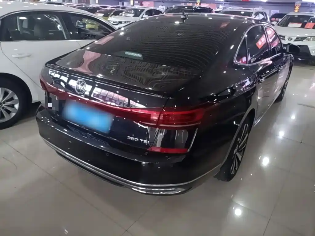 Volkswagen Passat 2024