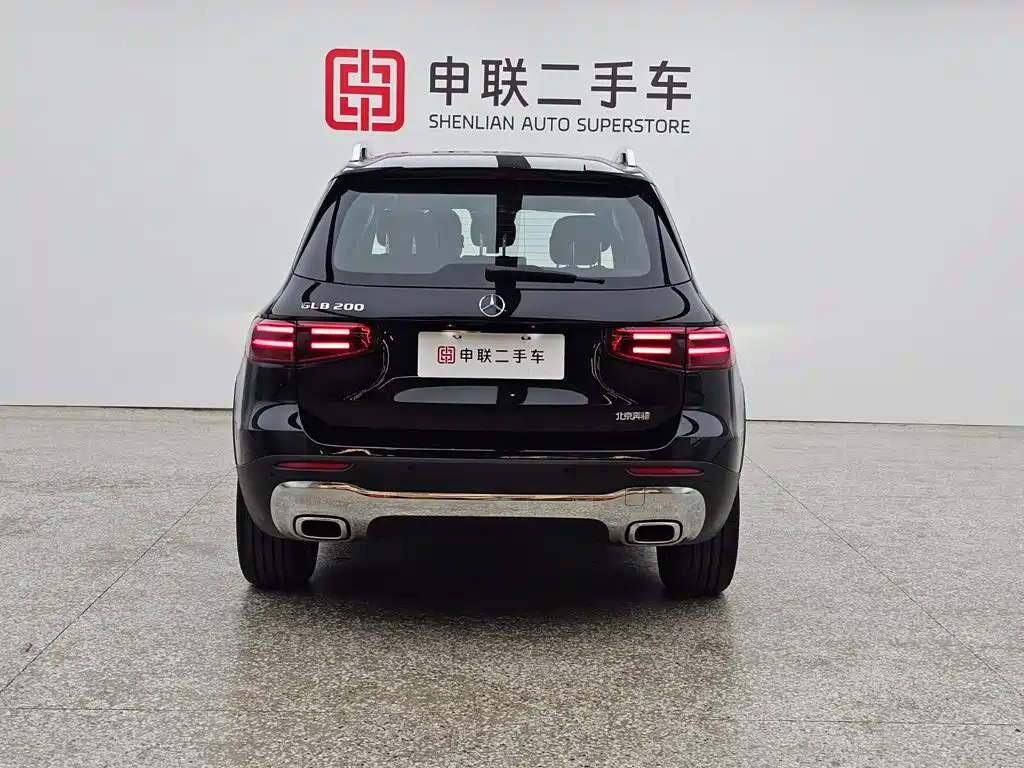 Mercedes-Benz GLB 2024