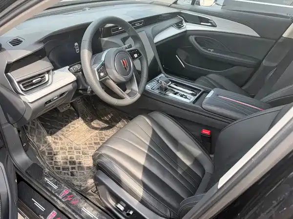 Hongqi H5 2025