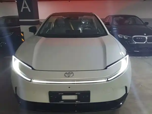 Toyota bZ5 2026