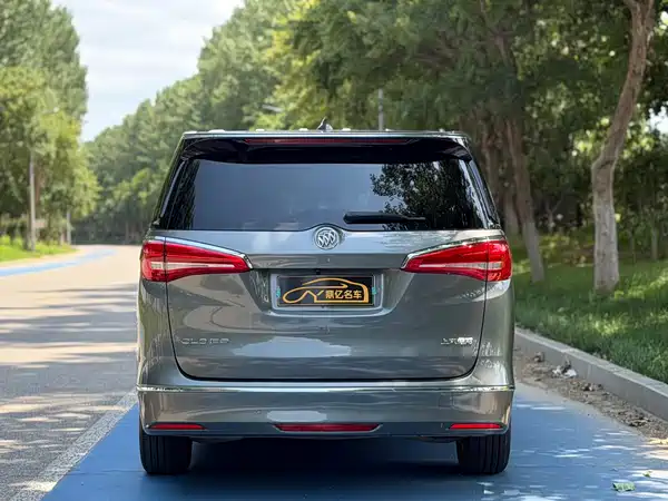 Buick GL8 2018