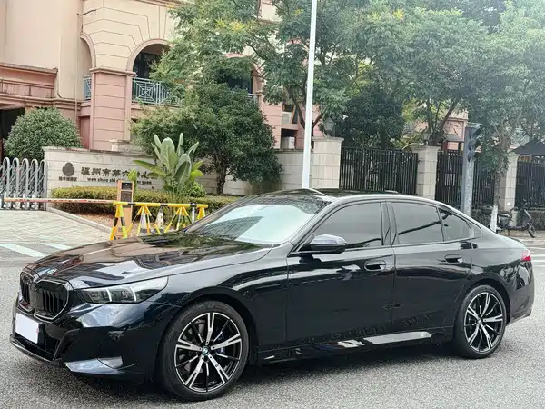 BMW 5 Series 2026