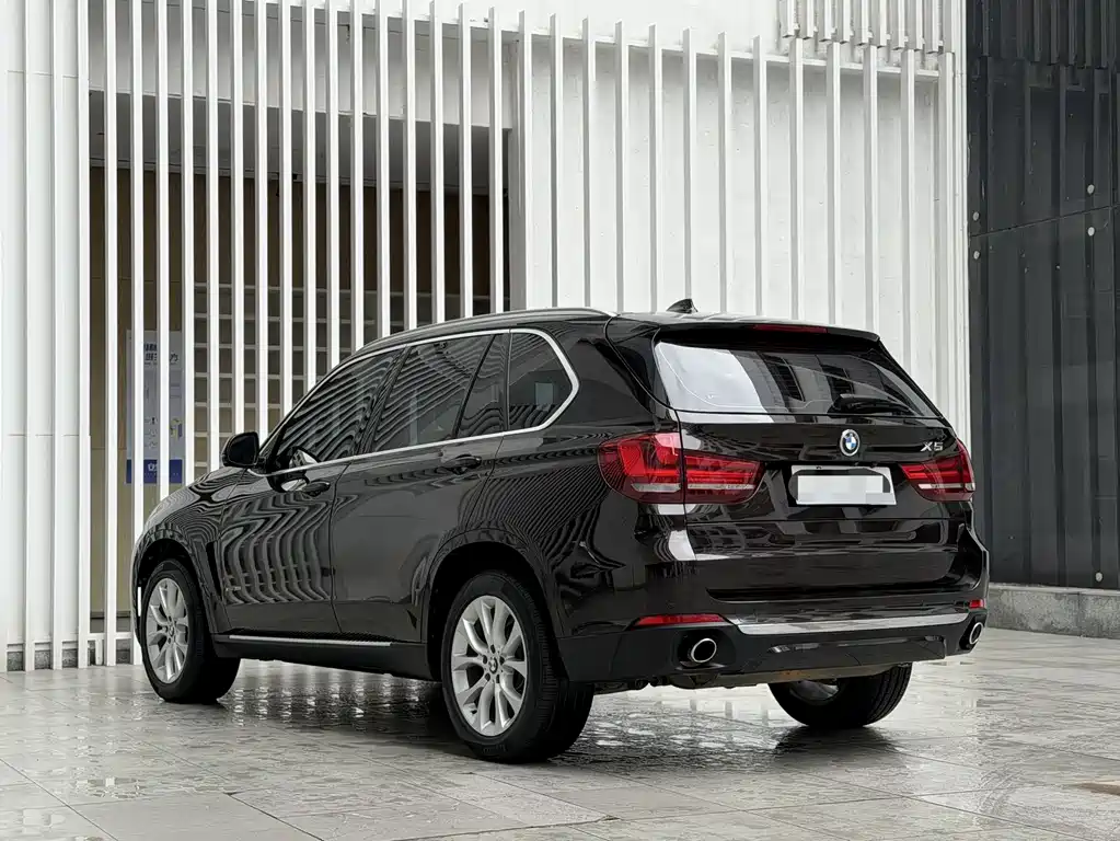 BMW X5 2018 — фото 10