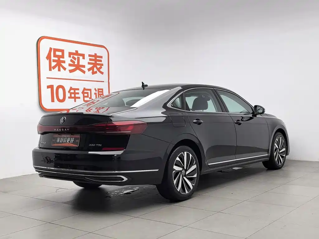 Volkswagen Passat 2022