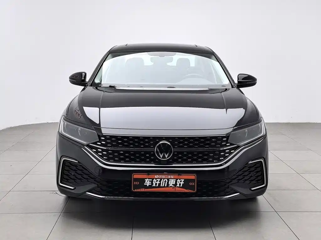 Volkswagen Passat 2022