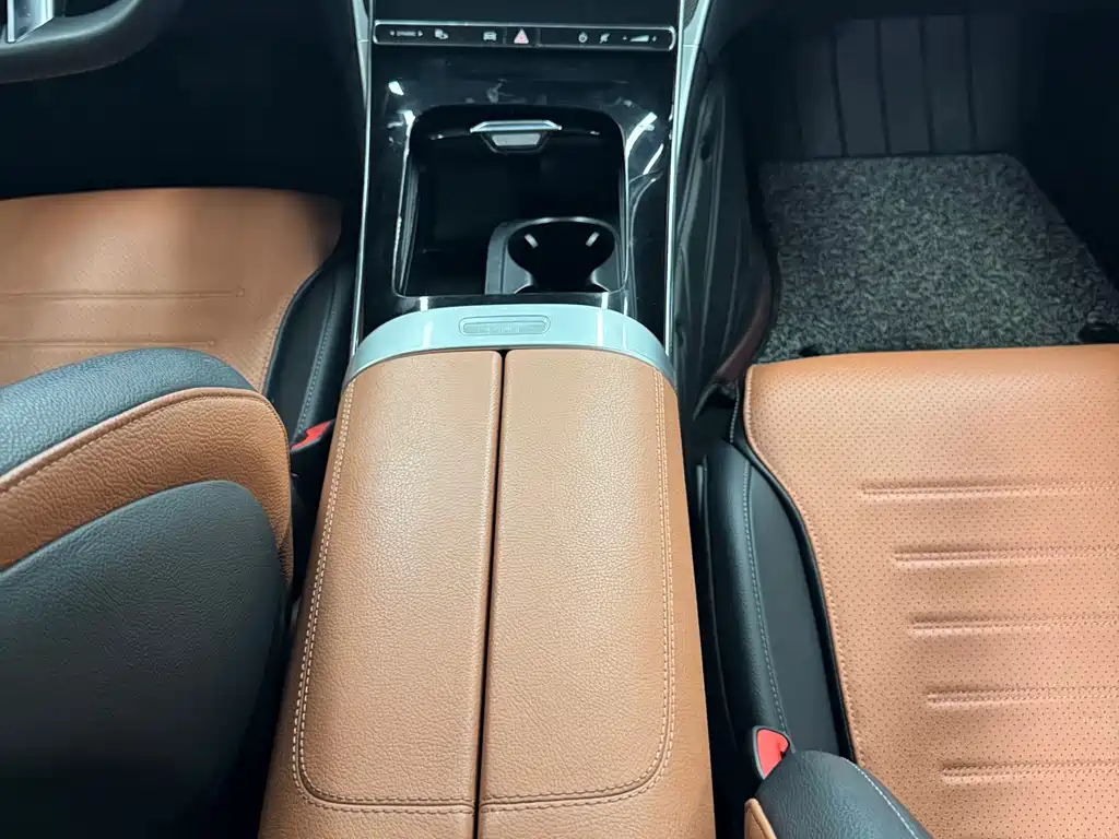 Mercedes-Benz C-Class 2022 — фото 8