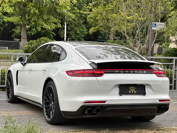 Porsche Panamera 2018