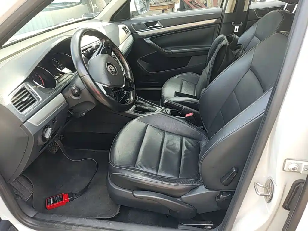 Volkswagen Gran Lavida 2015 — фото 15