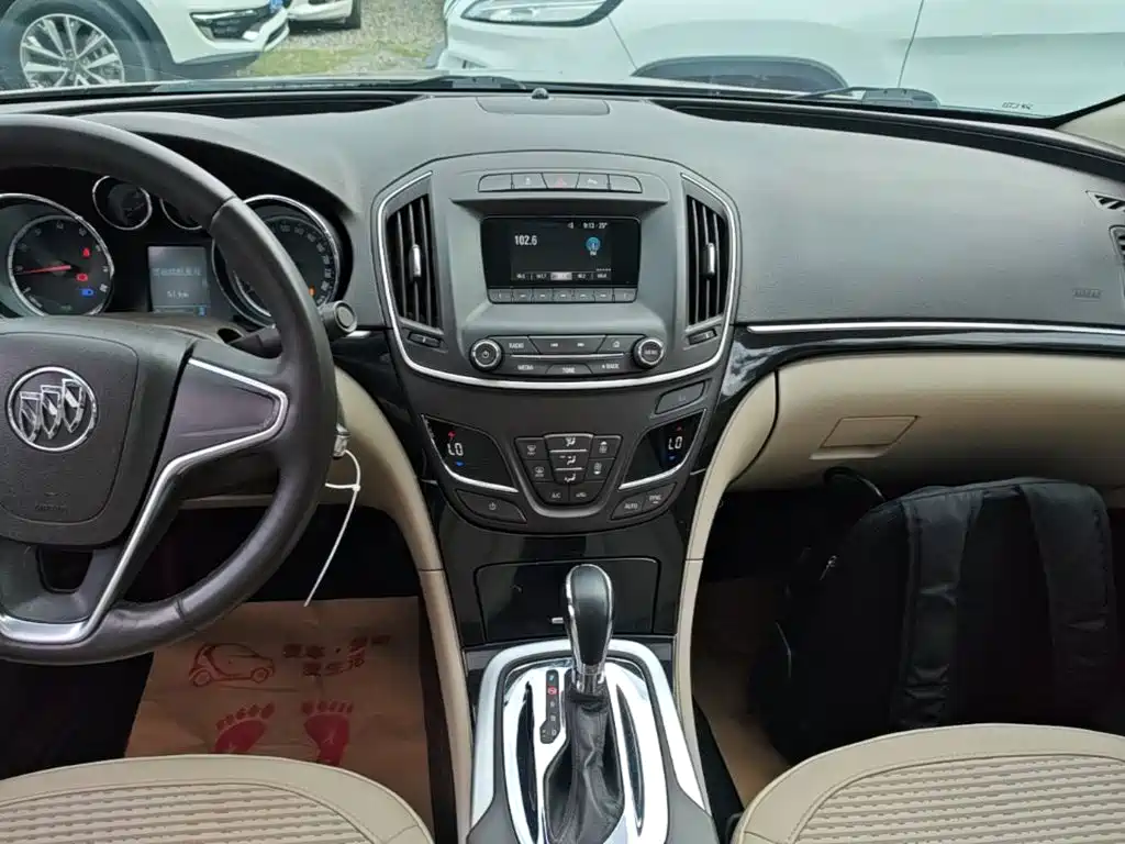 Buick Regal 2015 — фото 13