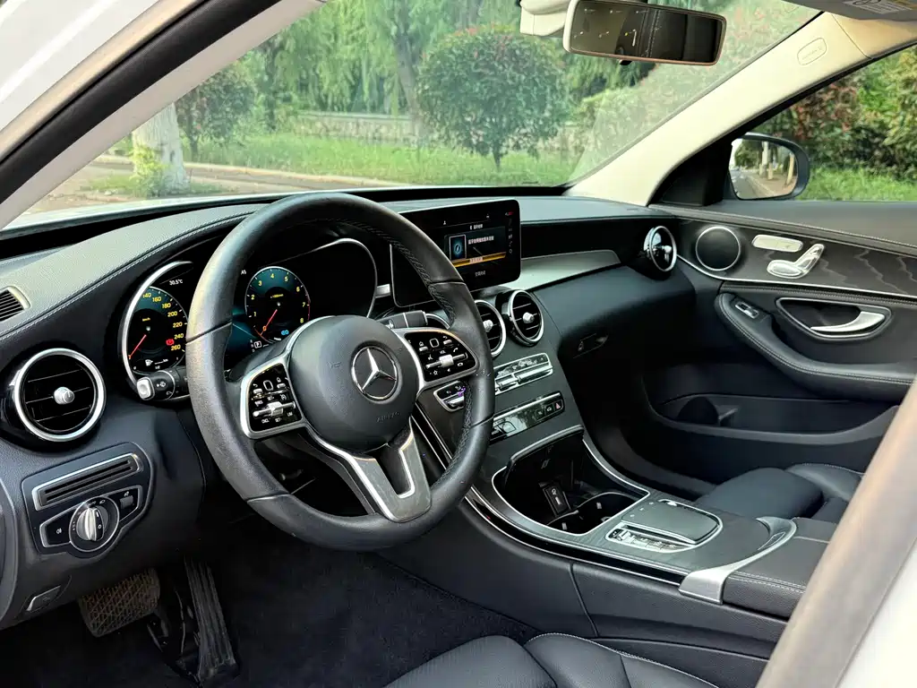 Mercedes-Benz C-Class 2019 — фото 7