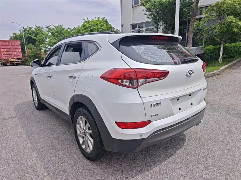 Hyundai Tucson 2017 — фото 5