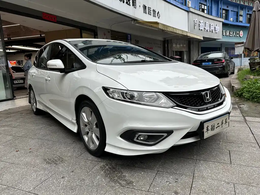 Honda Jade 2015 — фото 3