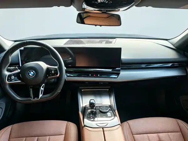 BMW i5 2024