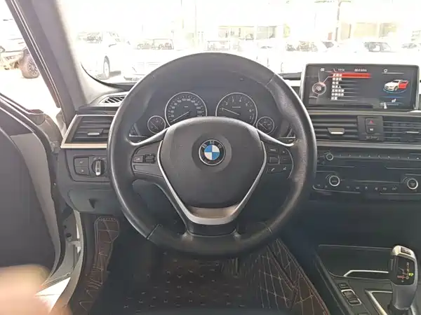 BMW 3 Series 2017