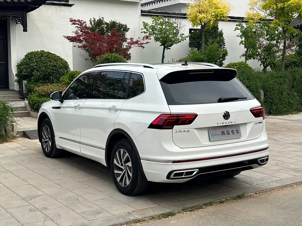 Volkswagen Tiguan L PHEV 2022 — фото 14