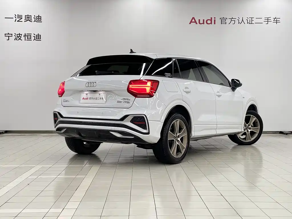 Audi Q2L 2024 — фото 5