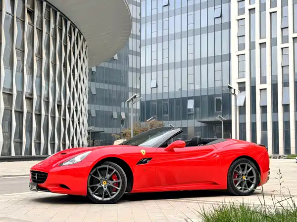 Ferrari California T 2009