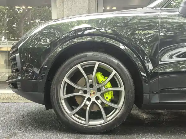 Porsche Cayenne New Energy 2023