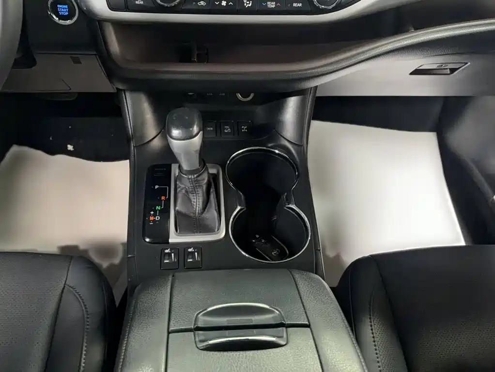 Toyota Highlander 2019 — фото 14