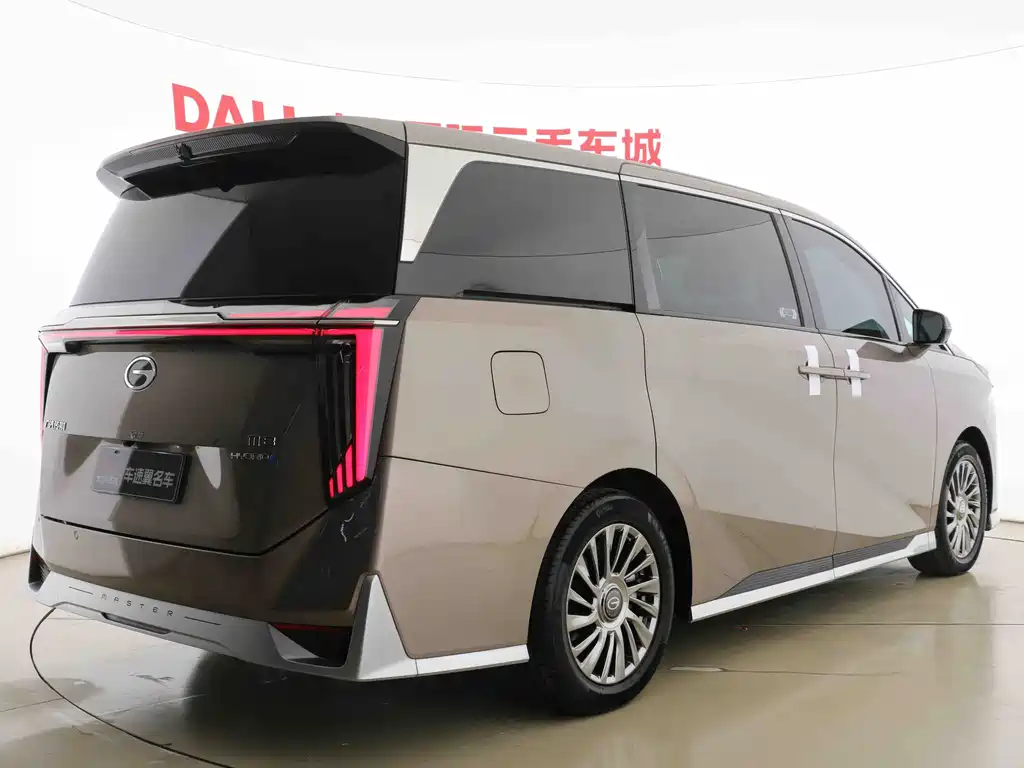 GAC Motor Trumpchi M8 2023 — фото 16