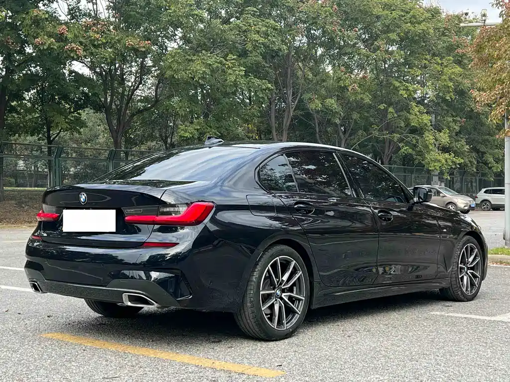 BMW 3 Series 2022 — фото 15