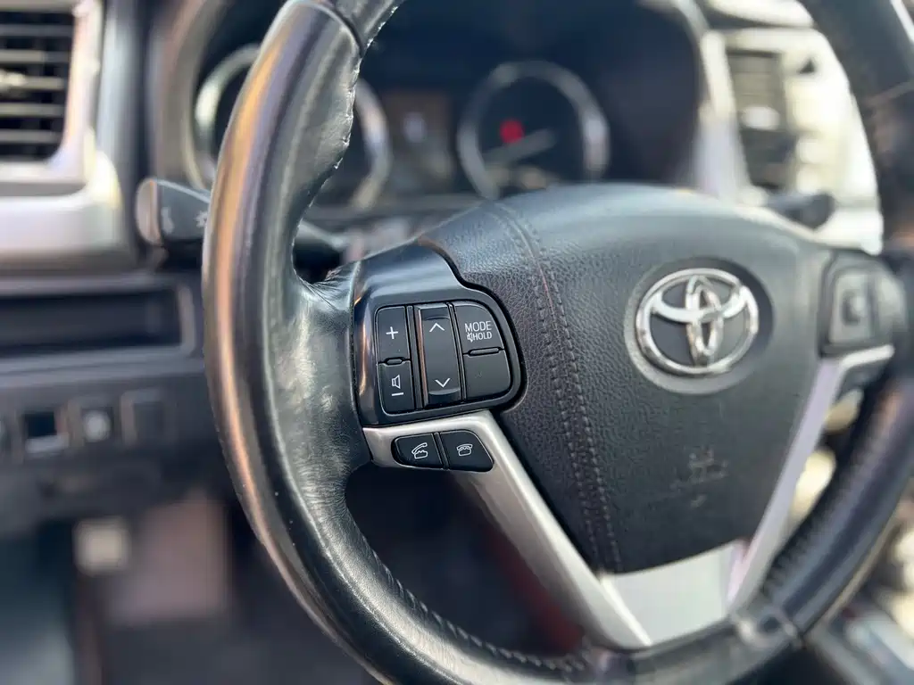 Toyota Highlander 2015 — фото 30