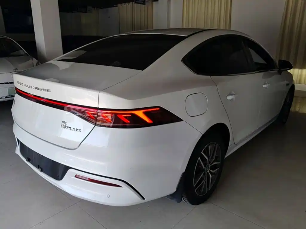 BYD Qin PLUS 2022 — фото 5