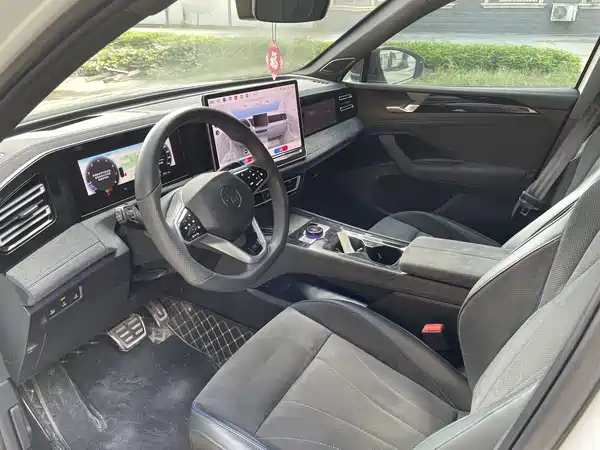 Volkswagen Tiguan L 2024