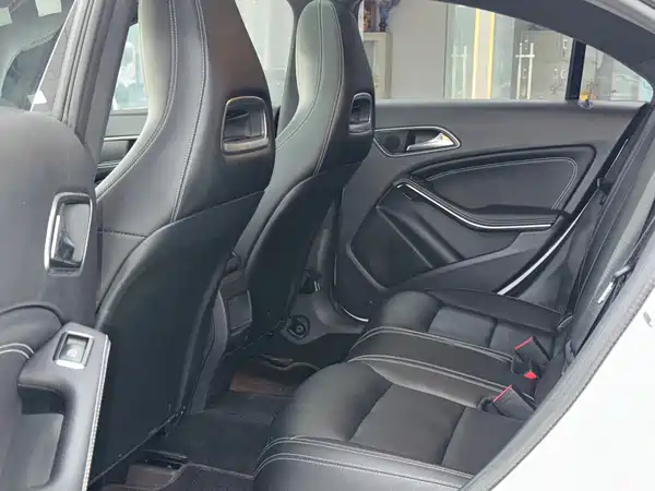 Mercedes-Benz CLA 2018