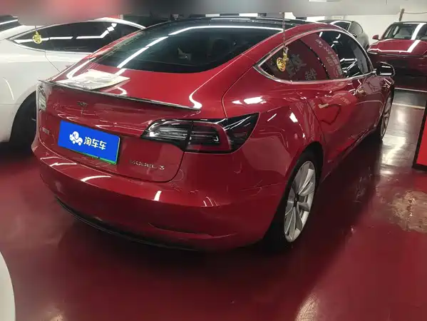 Tesla Model 3 2020