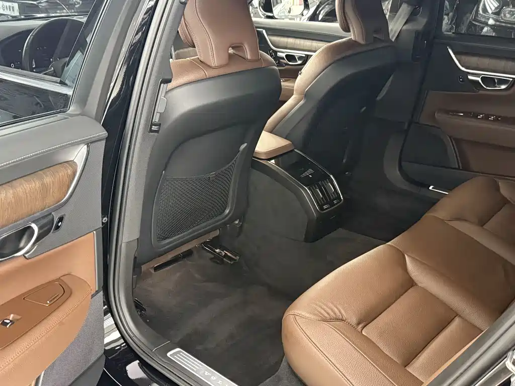 Volvo S90 2022 — фото 14