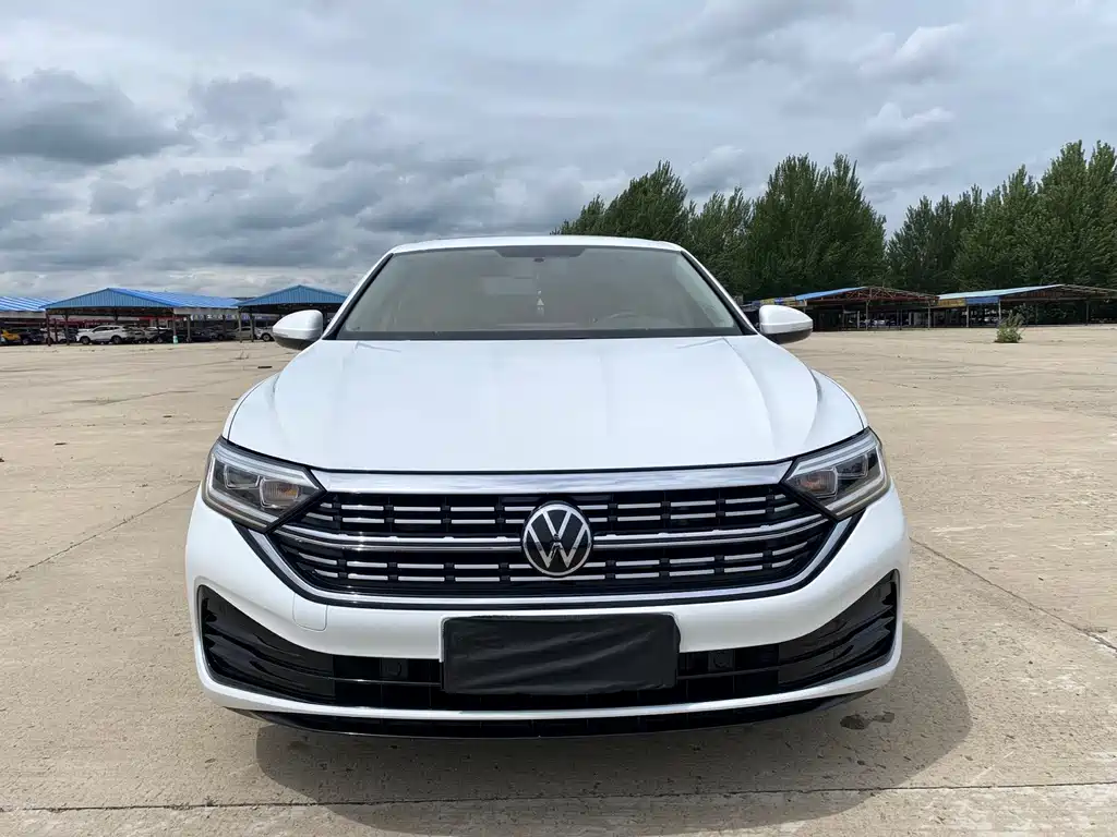 Volkswagen Sagitar 2022