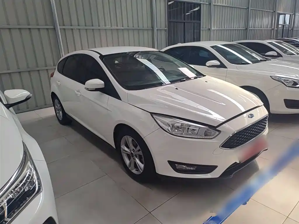Ford Focus 2017 — фото 4