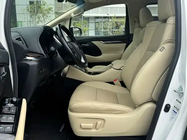 Toyota Alphard 2020