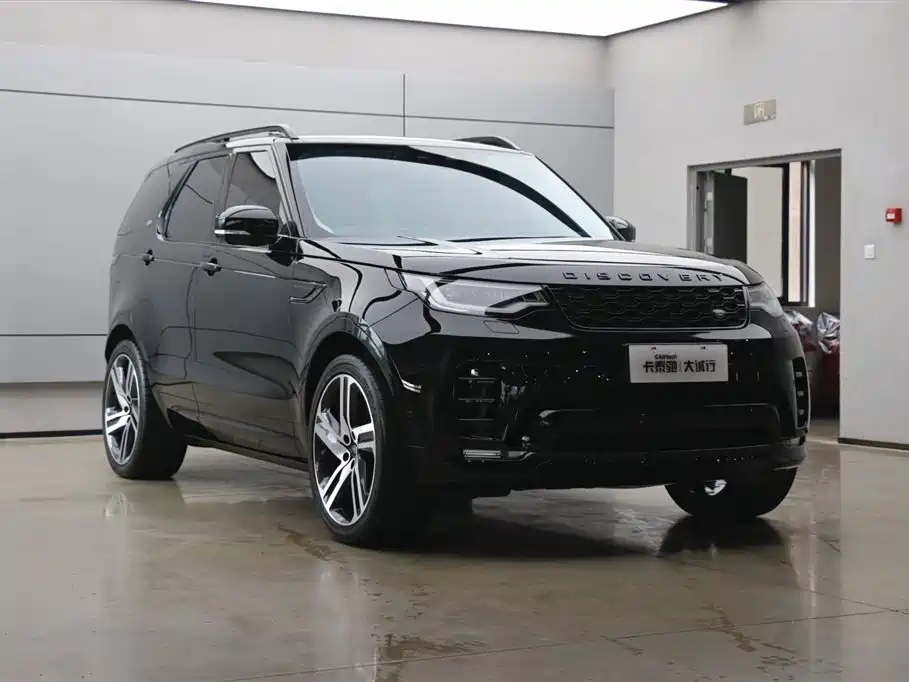 Land Rover Discovery 2023 — фото 26