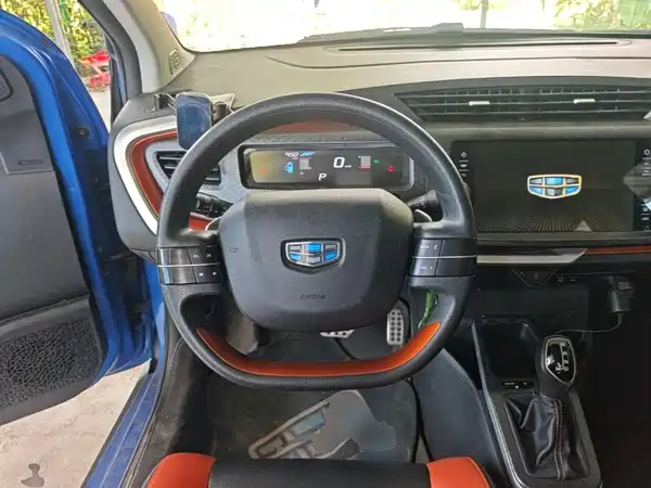 Geely Vision X1 2018