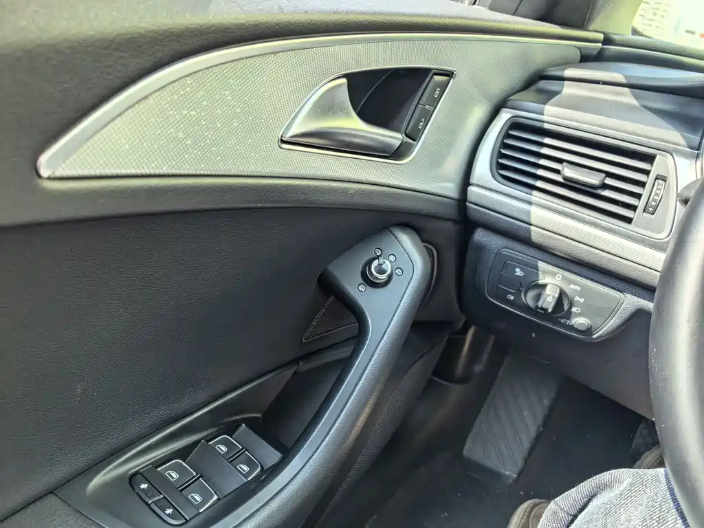 Audi A6L 2016 — фото 11