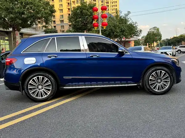 Mercedes-Benz GLC 2016