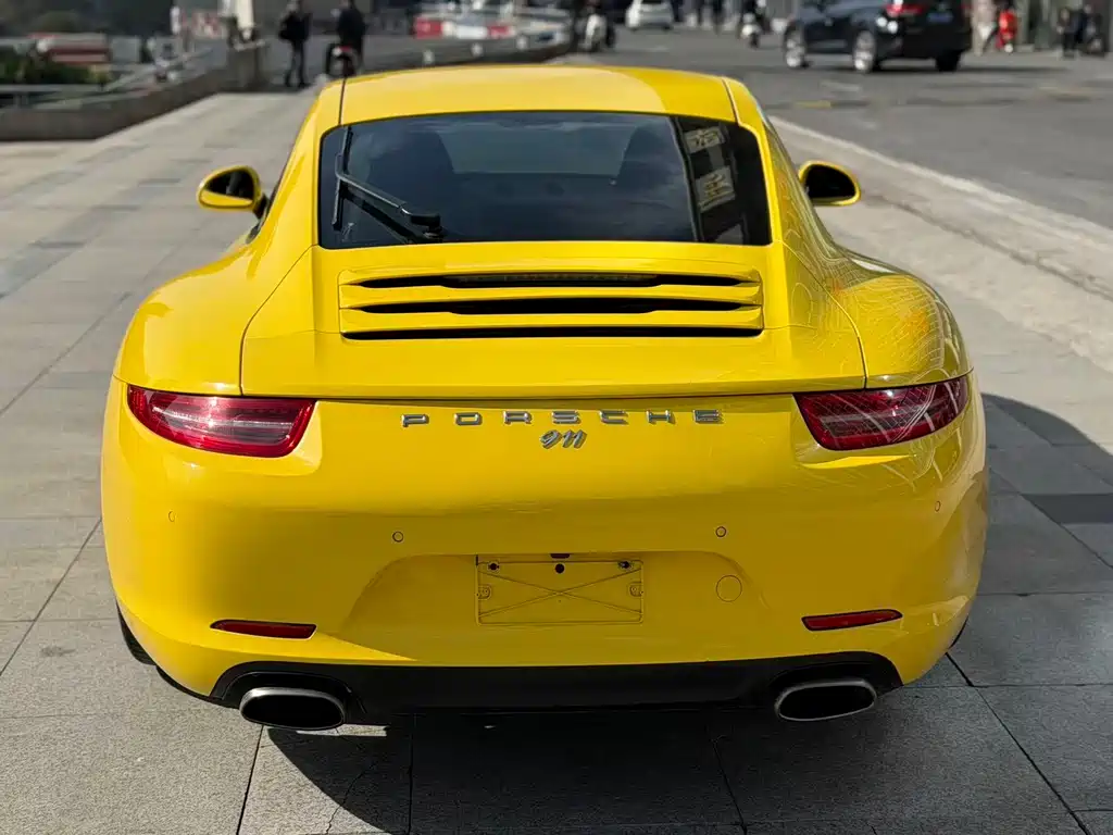 Porsche 911 2018 — фото 10