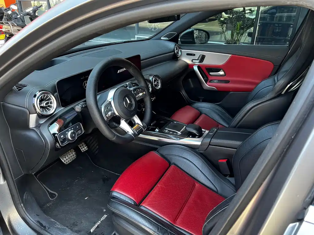 Mercedes-Benz A-Class AMG 2020 — фото 4