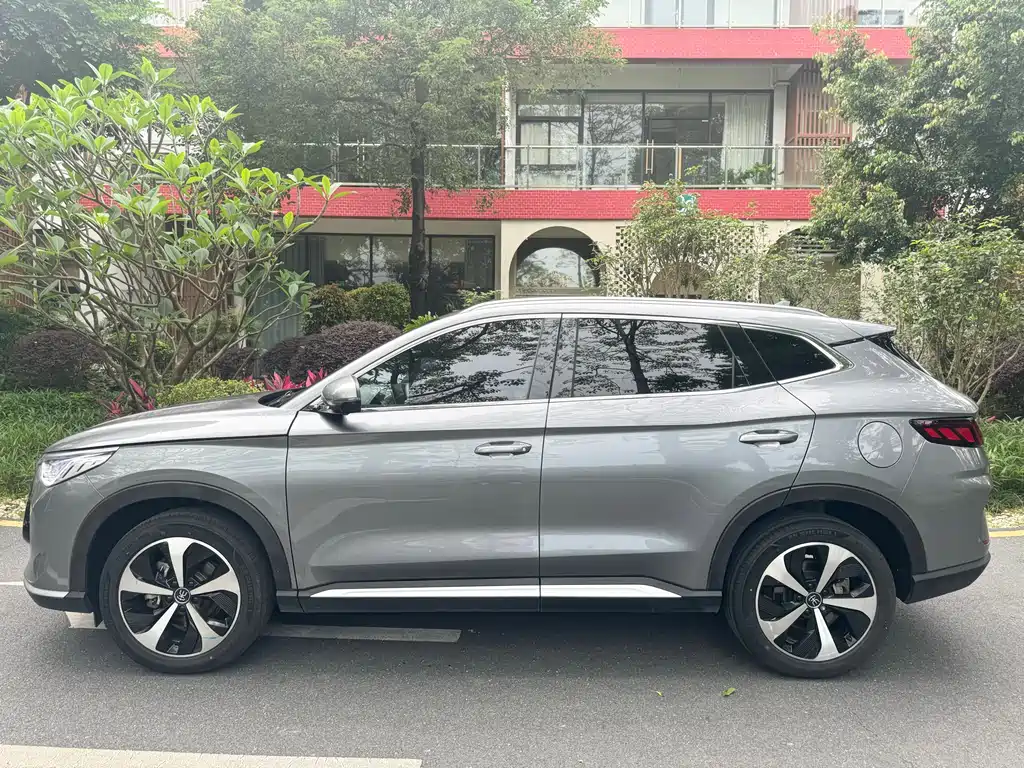 BYD PLUS New Energy 2022 — фото 6