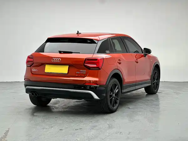 Audi Q2L 2018