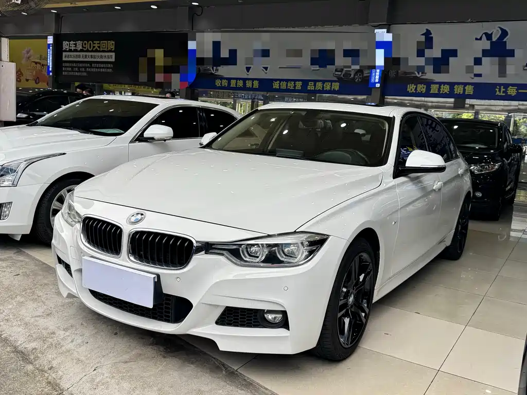 BMW 3 Series 2018 — фото 1