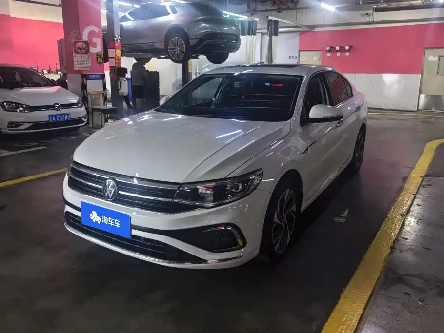 Volkswagen Bora 2024