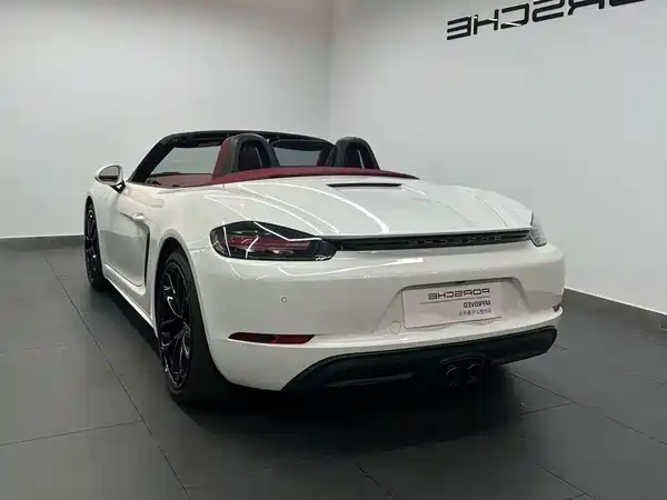 Porsche 718 2025