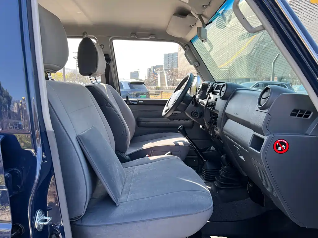 Toyota Land Cruiser 2019 — фото 12