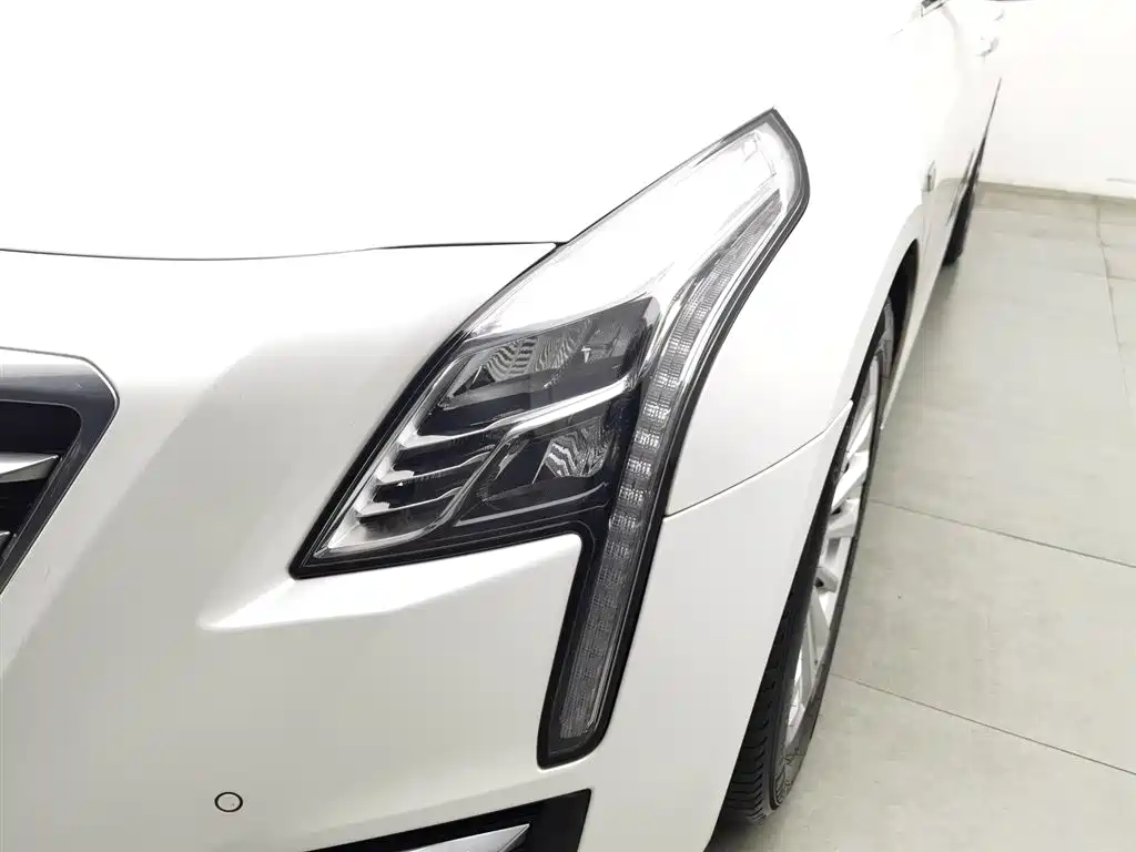 Cadillac CT6 2017 — фото 7