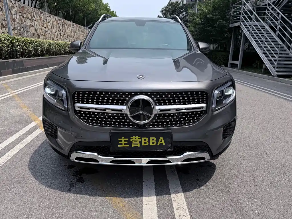 Mercedes-Benz GLB 2023 — фото 2
