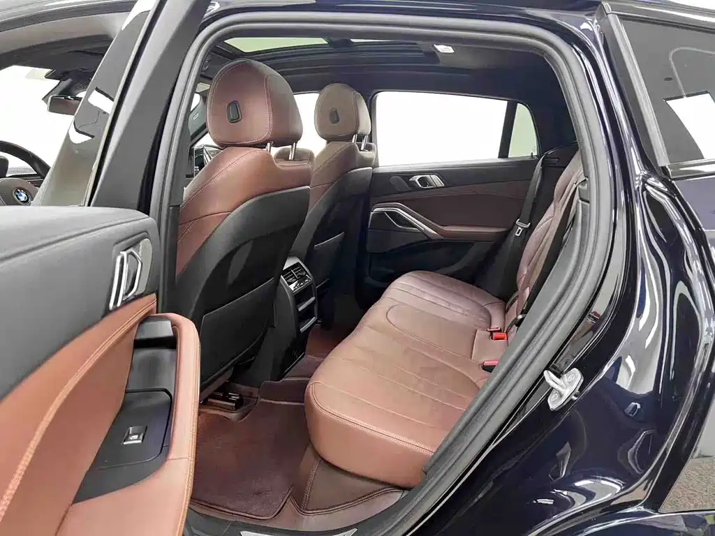 BMW X6 2023 — фото 10