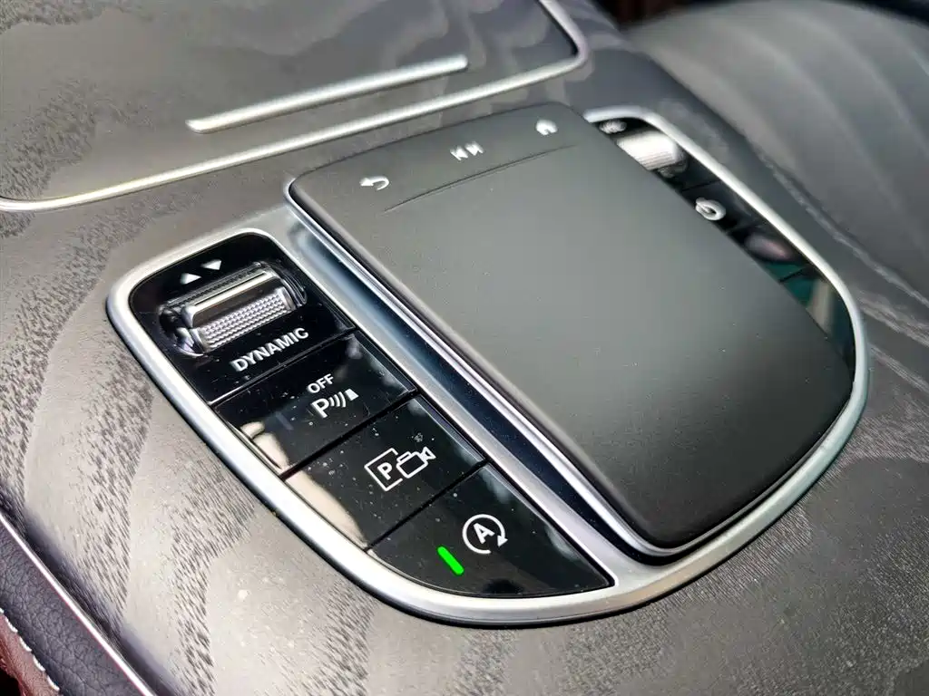 Mercedes-Benz E-Class 2024 — фото 15